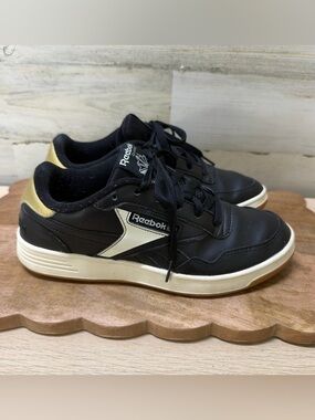 Reebok Club C 85 Black & Gold Sneakers US 8 Like New